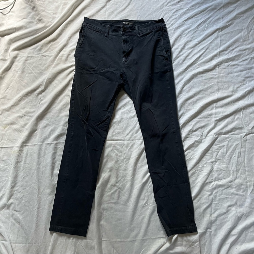 American Eagle Navy Flex Khaki